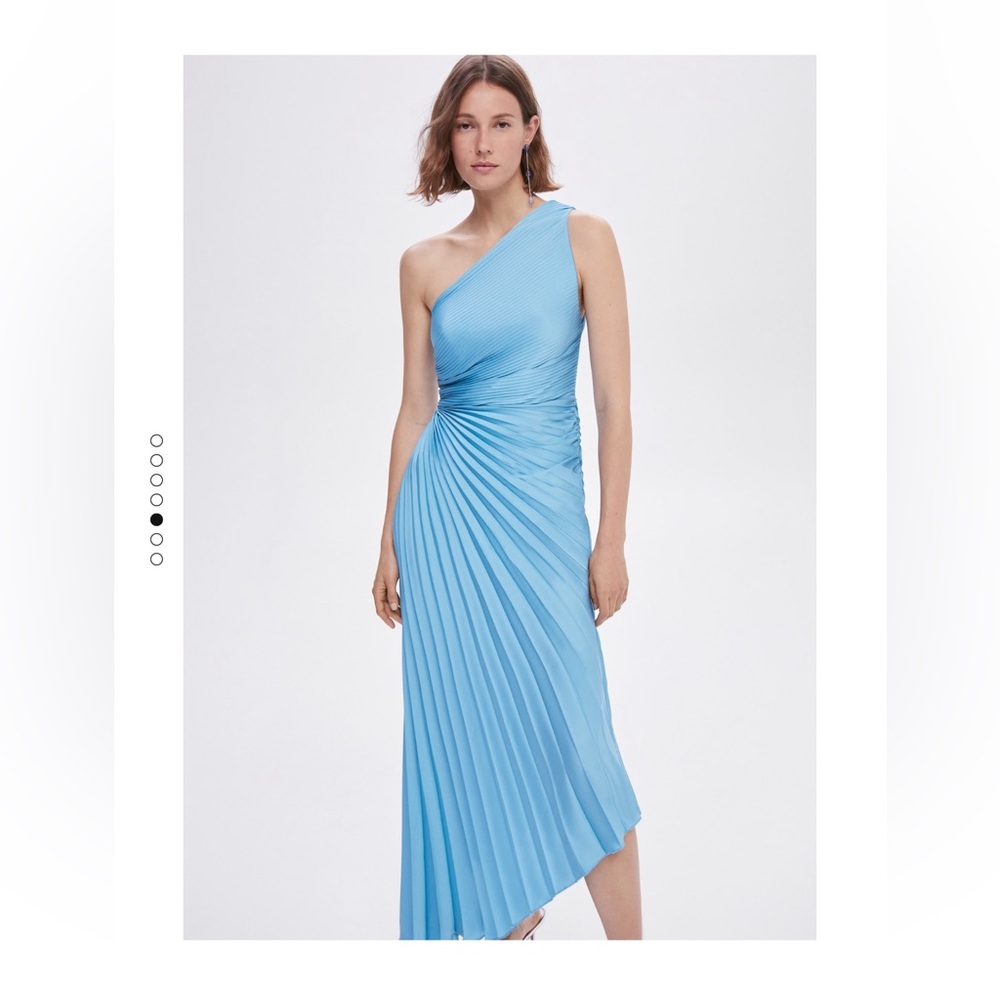 Trendy one shoulder pleated formal dress! Ready to turn heads?